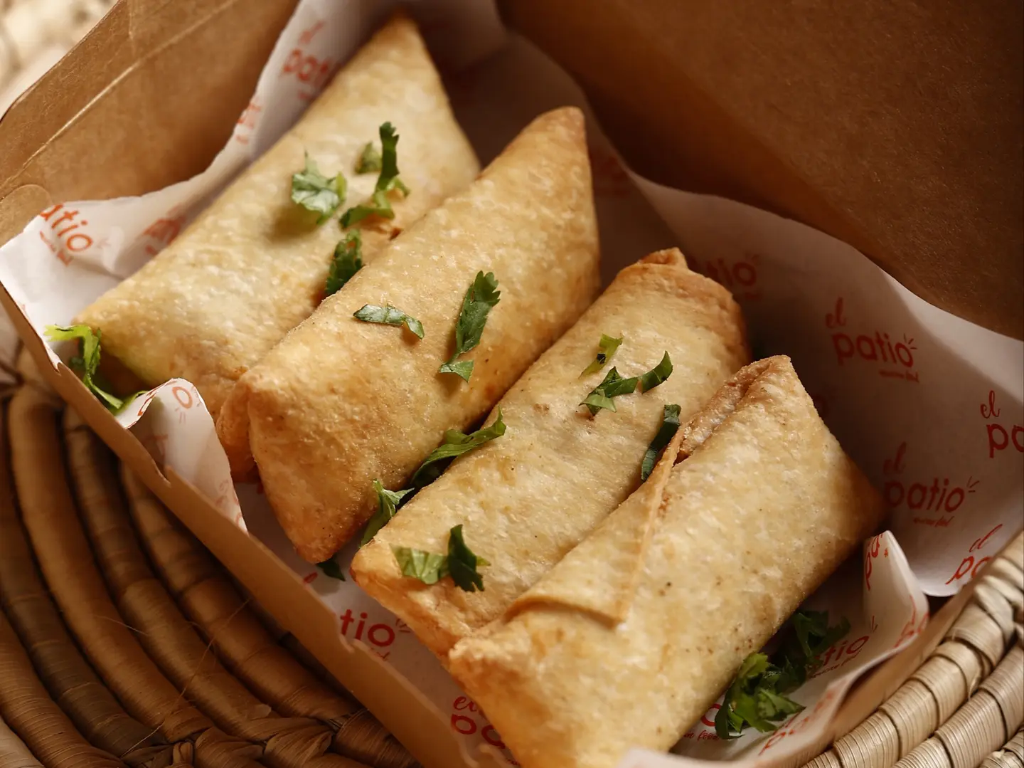 تاكيتوس (٤ قطع)