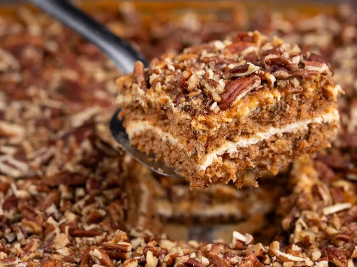 Date Pecan Crumble Cake