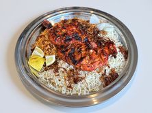 نصف دجاج تندوري على الفحم