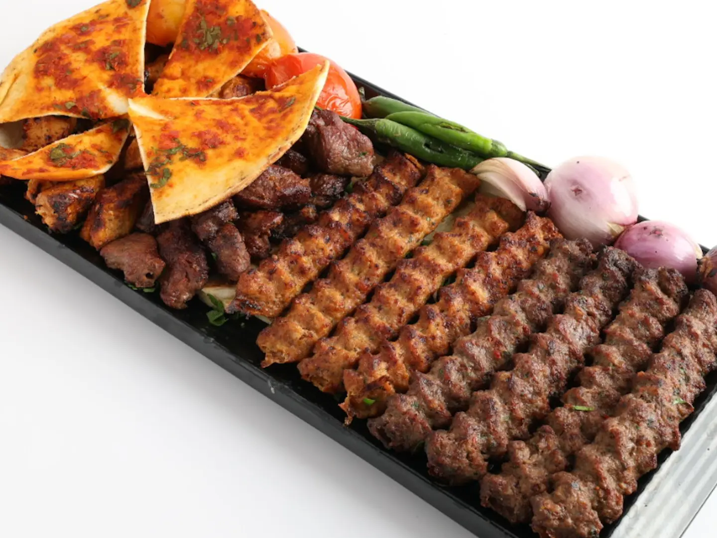 نصف كيلو مشكل لحم و دجاج