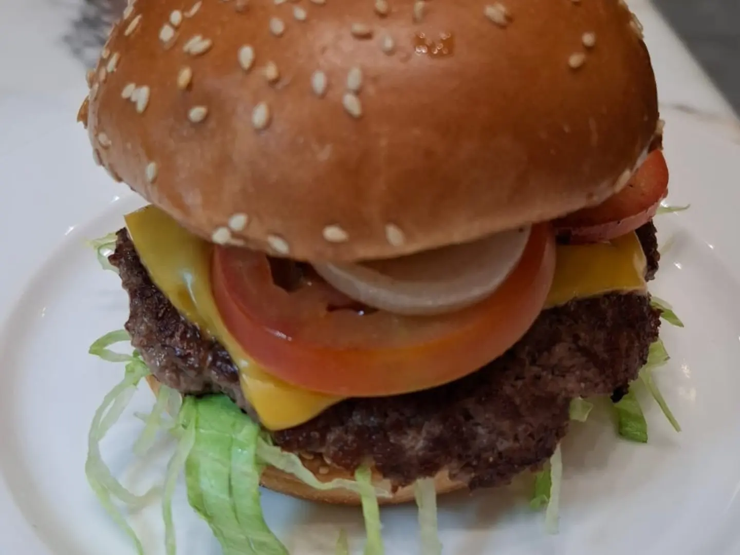 كلاسك برجر لحم 100 جرام