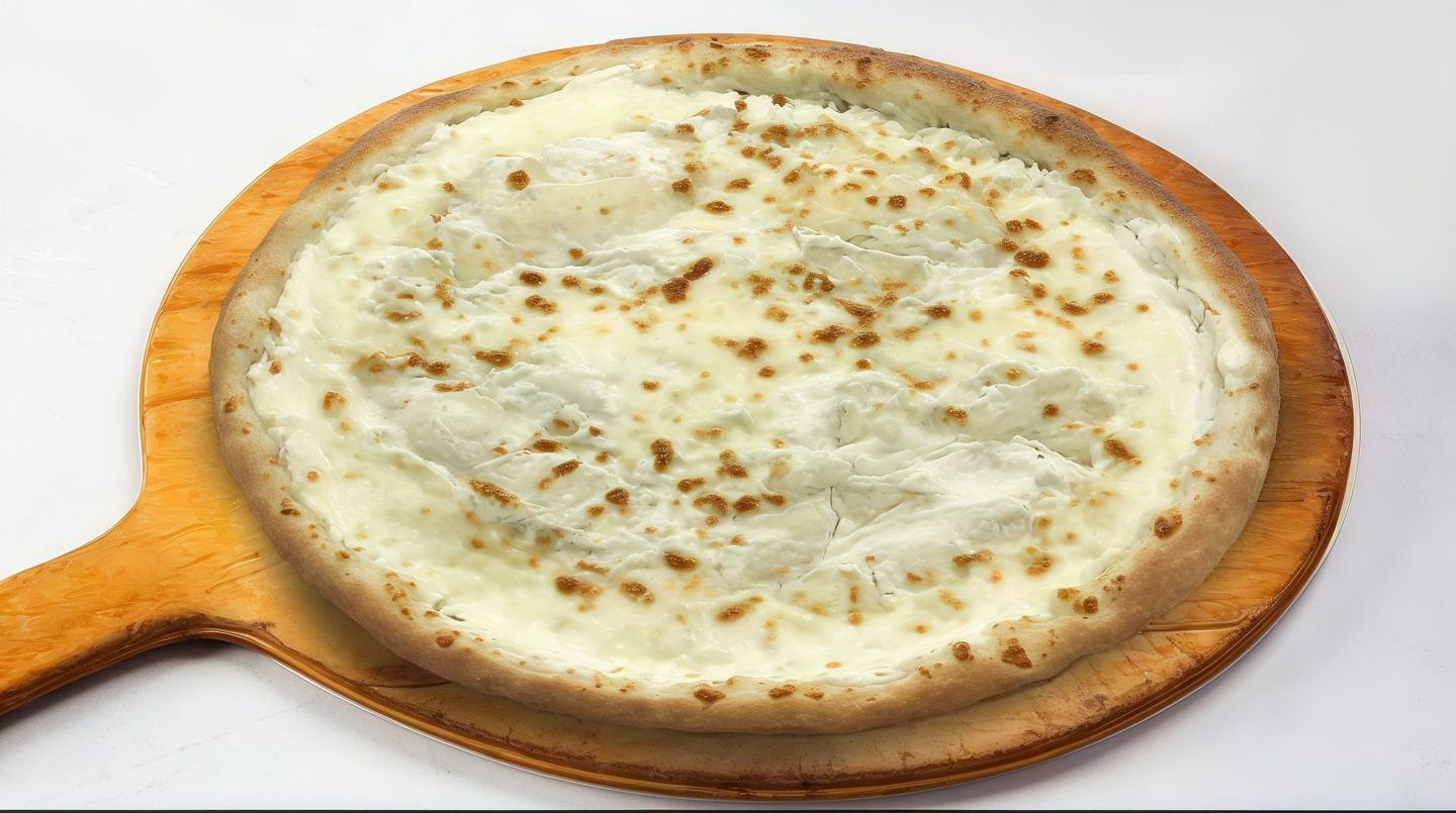 بيتزا جبن سائل