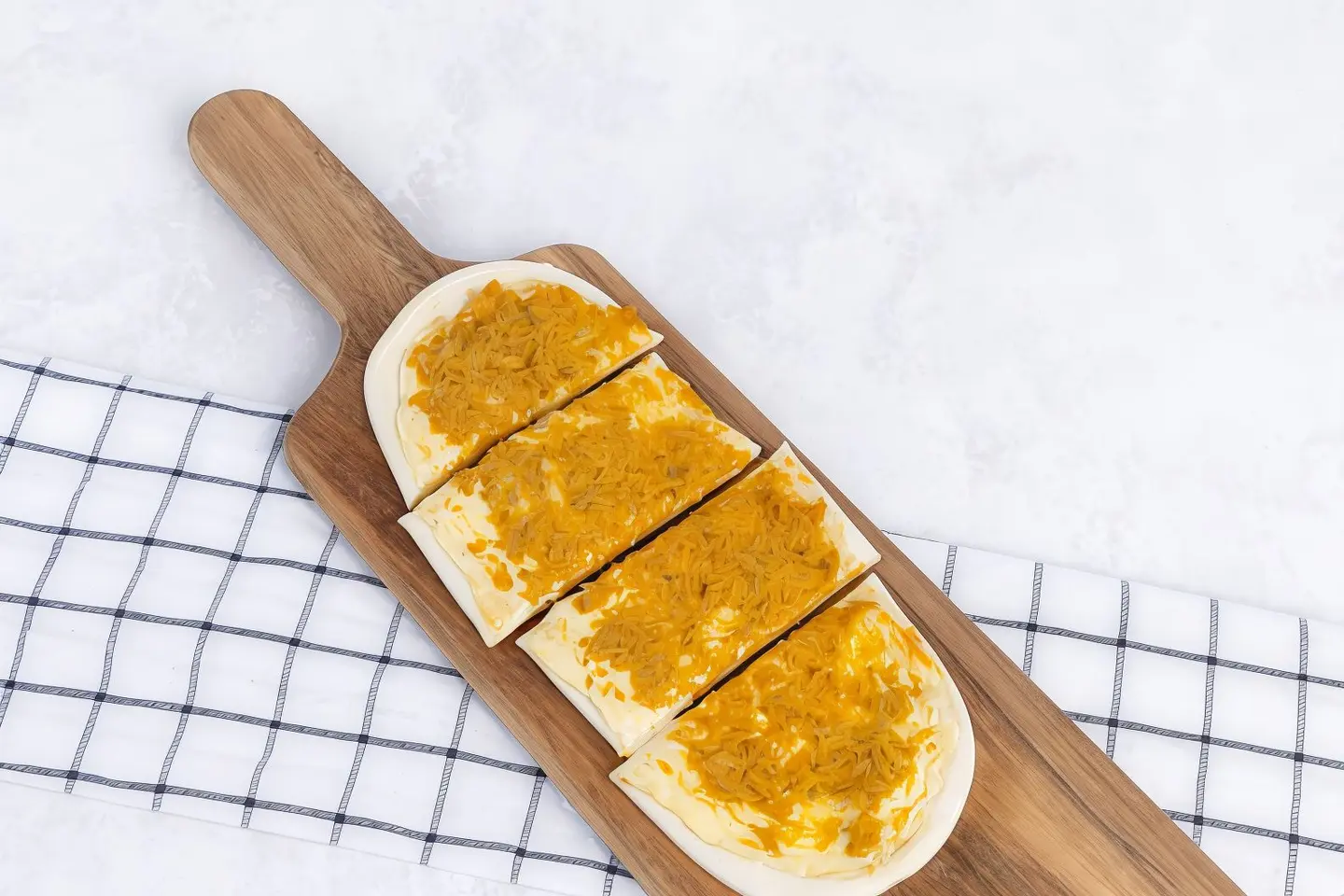 قارب دجاج جبن