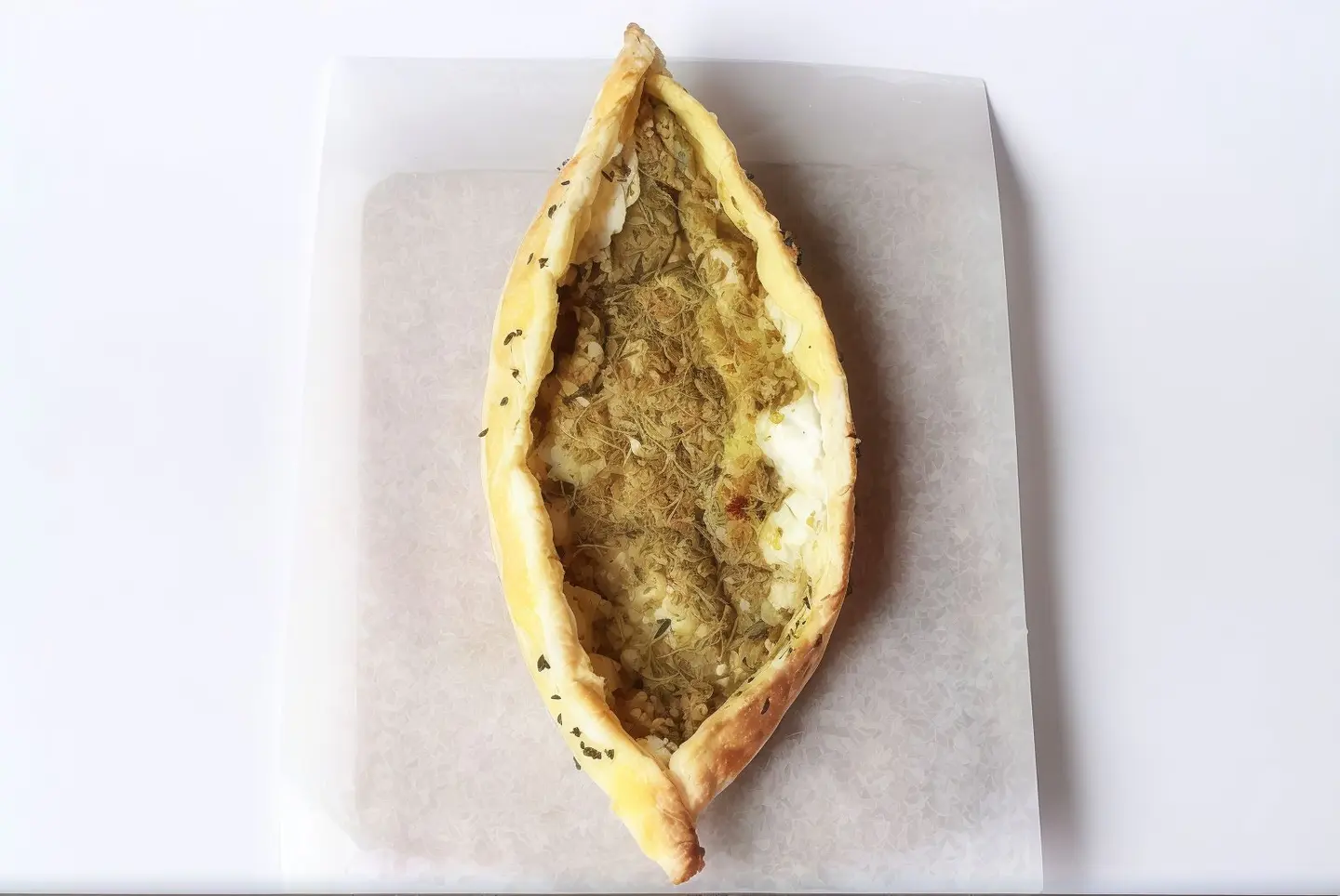 فطيرة لبنة بالزعتر