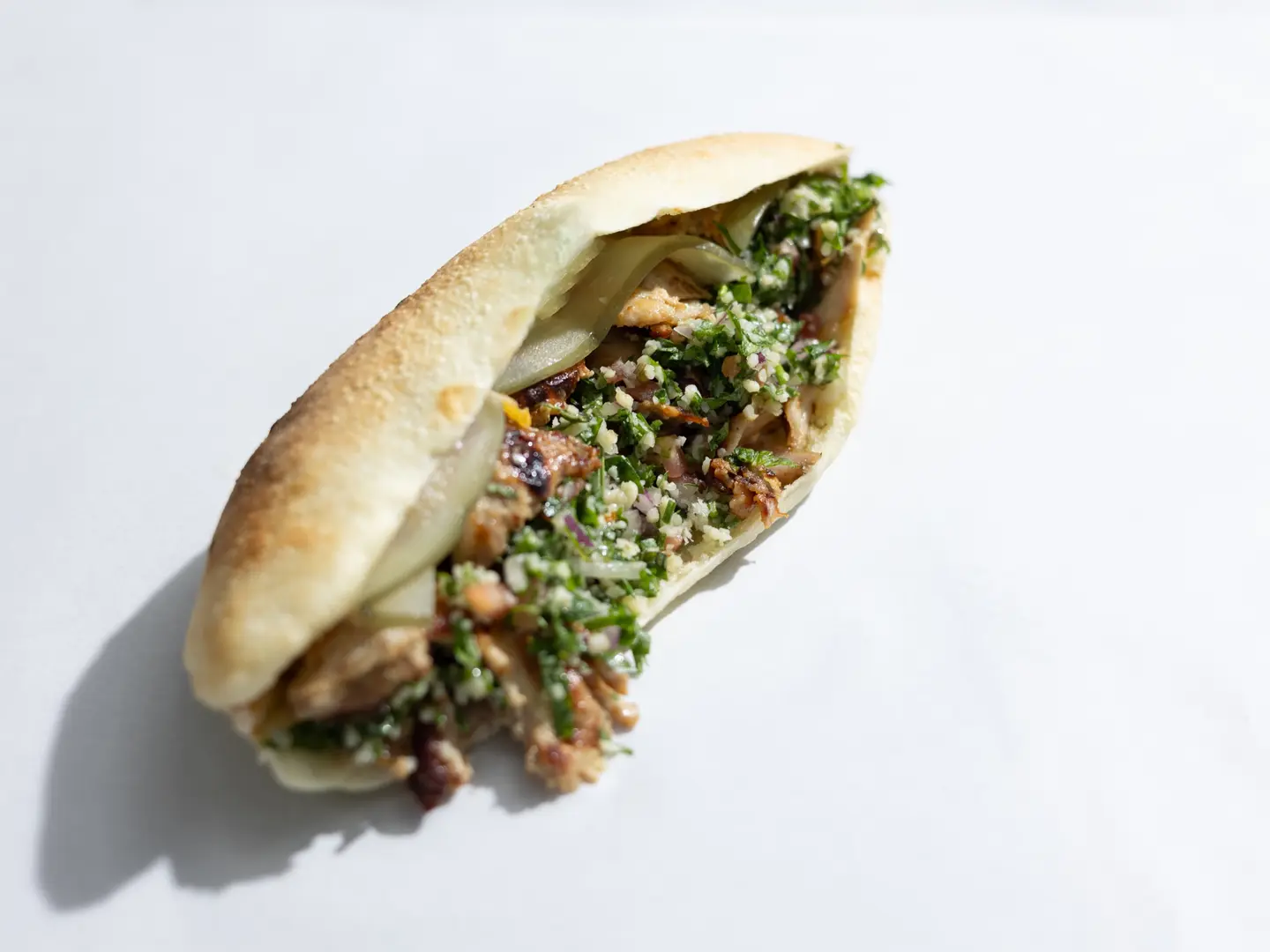 شاورما عراقي بالتبولة