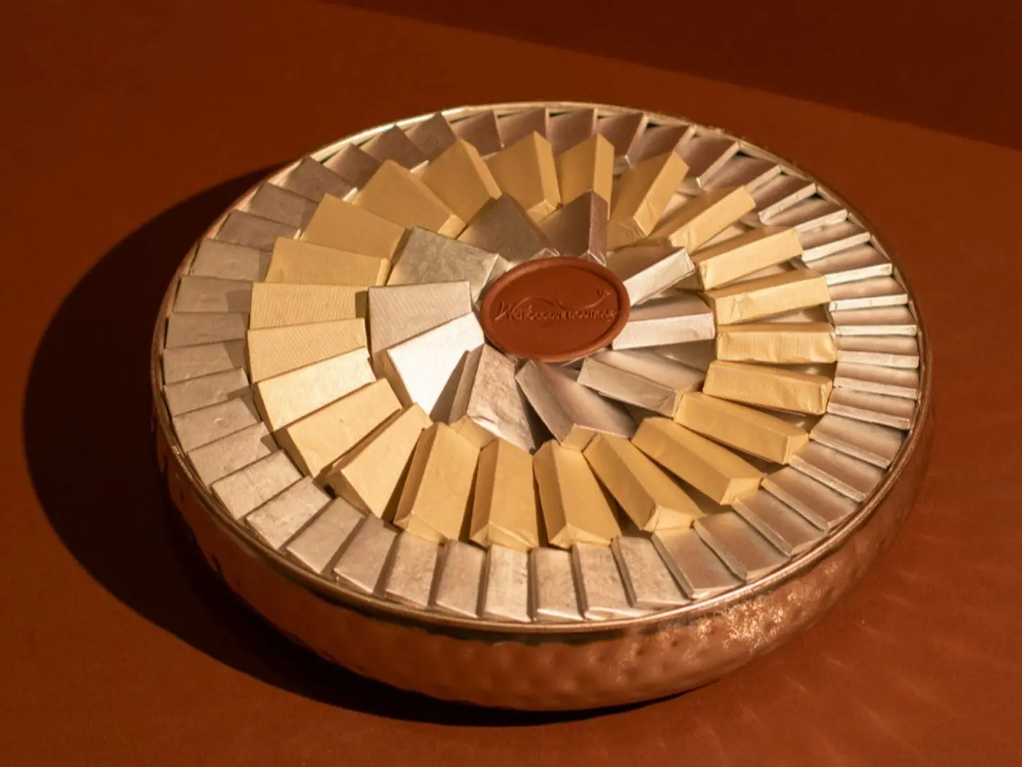 Silver Tray Cover Chocolate