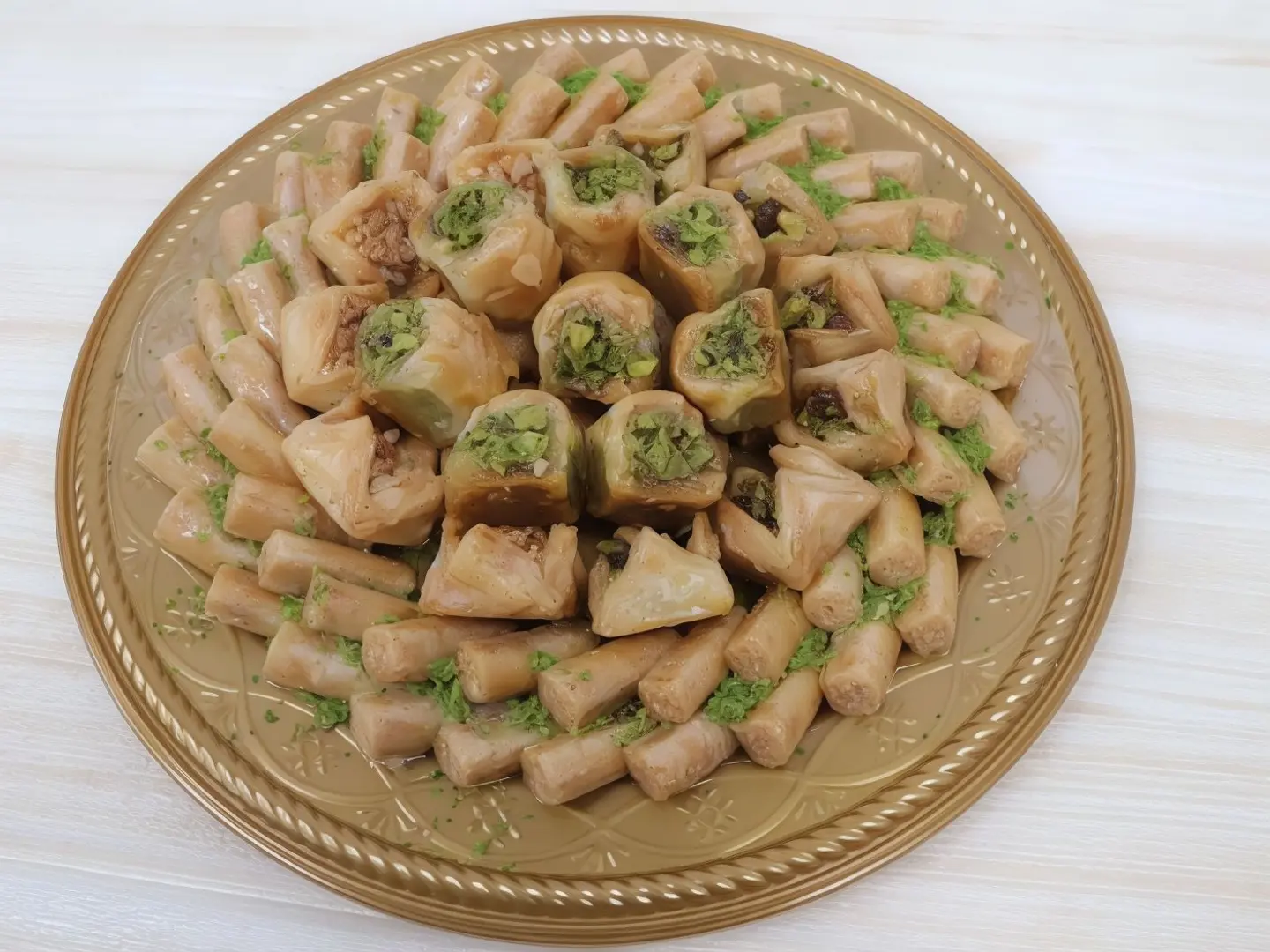 بقلاوة مشكلة