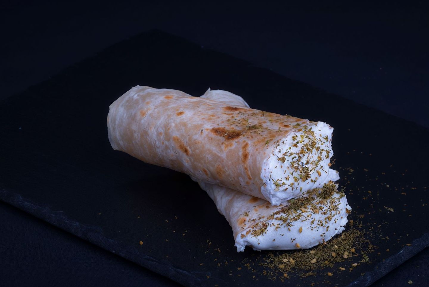 شباتي لبنة مع زعتر