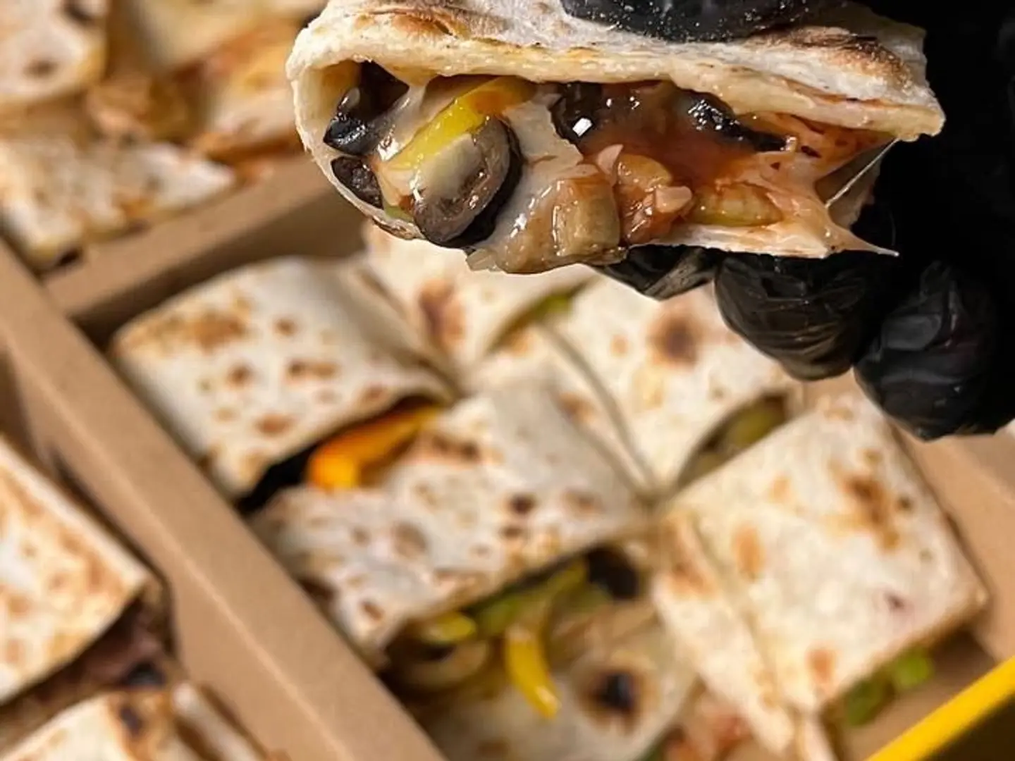 بيتزا سبايسي