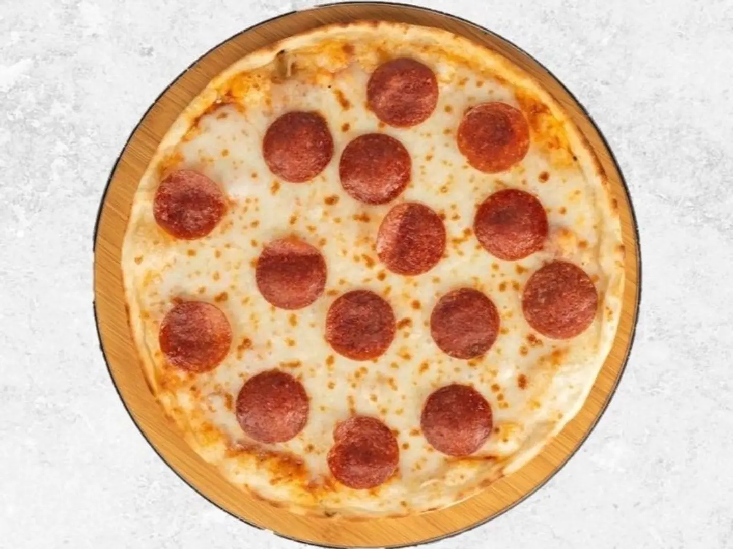 بيتزا بيبروني