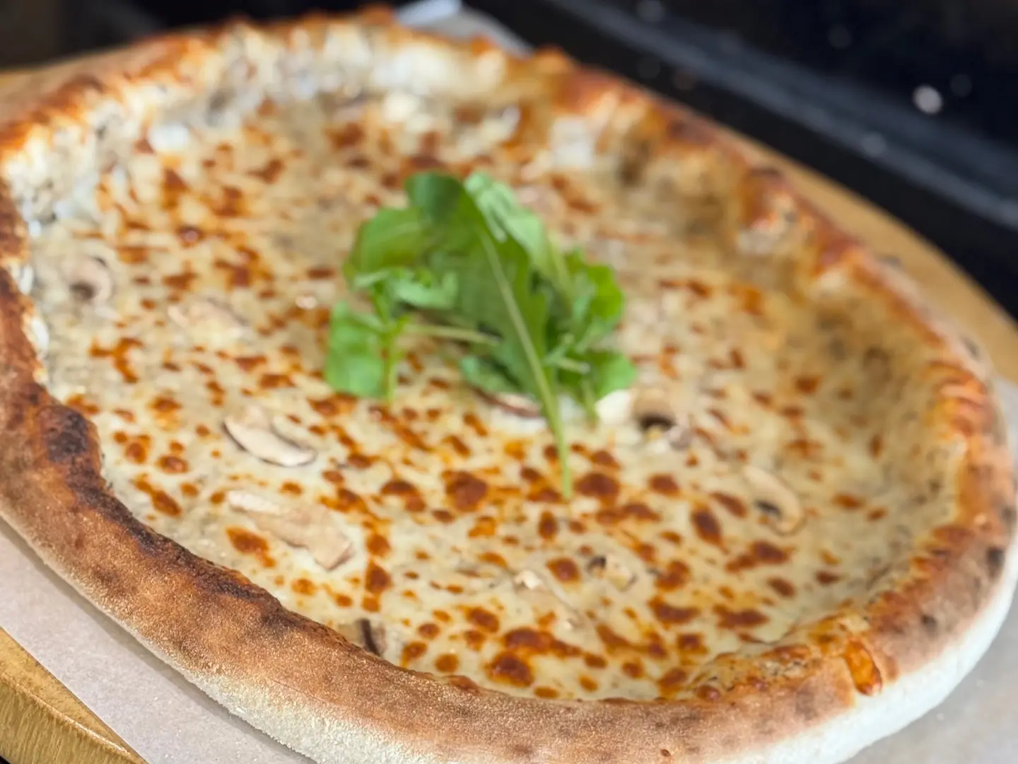 ‎بيتزا نابولي ترفل