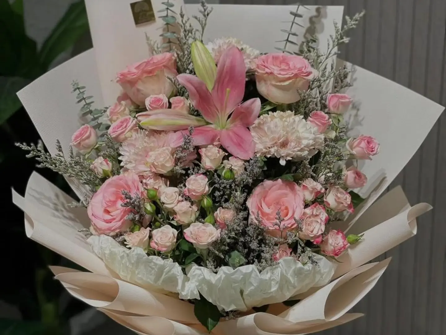 Bouquet With Pink Roses