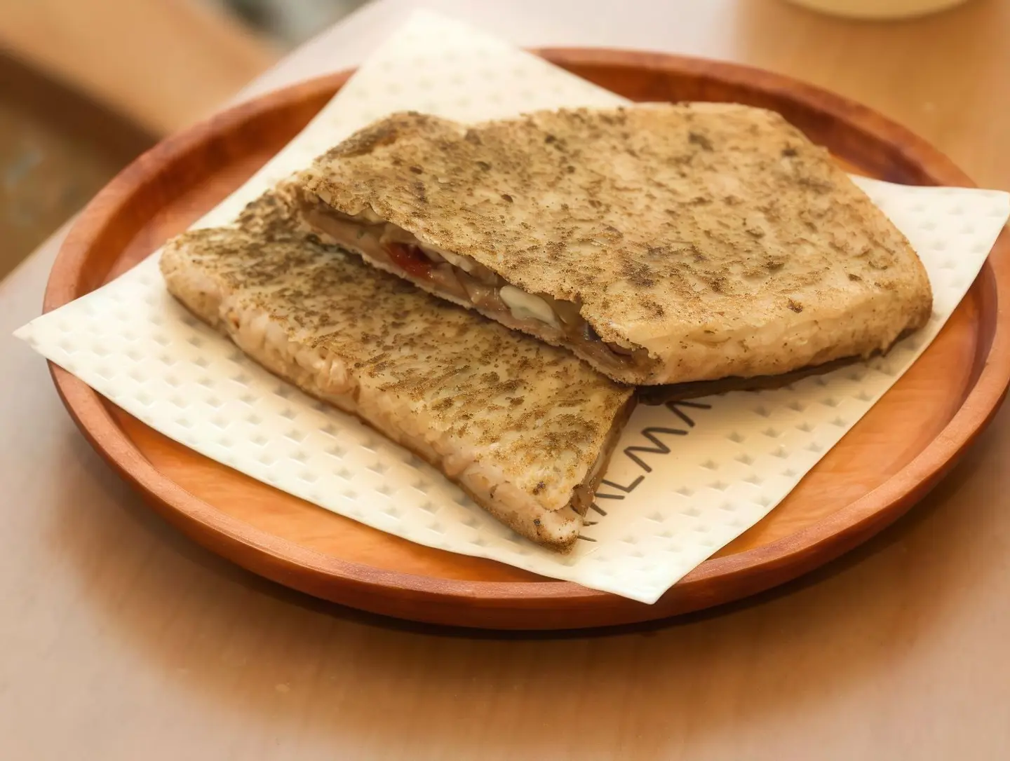 حلومي ساندوتش