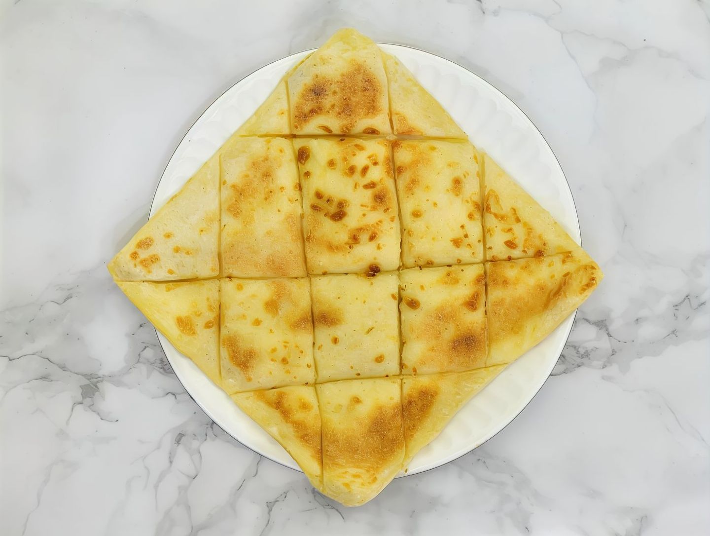 مطبق جبنة مالح مع اللحم