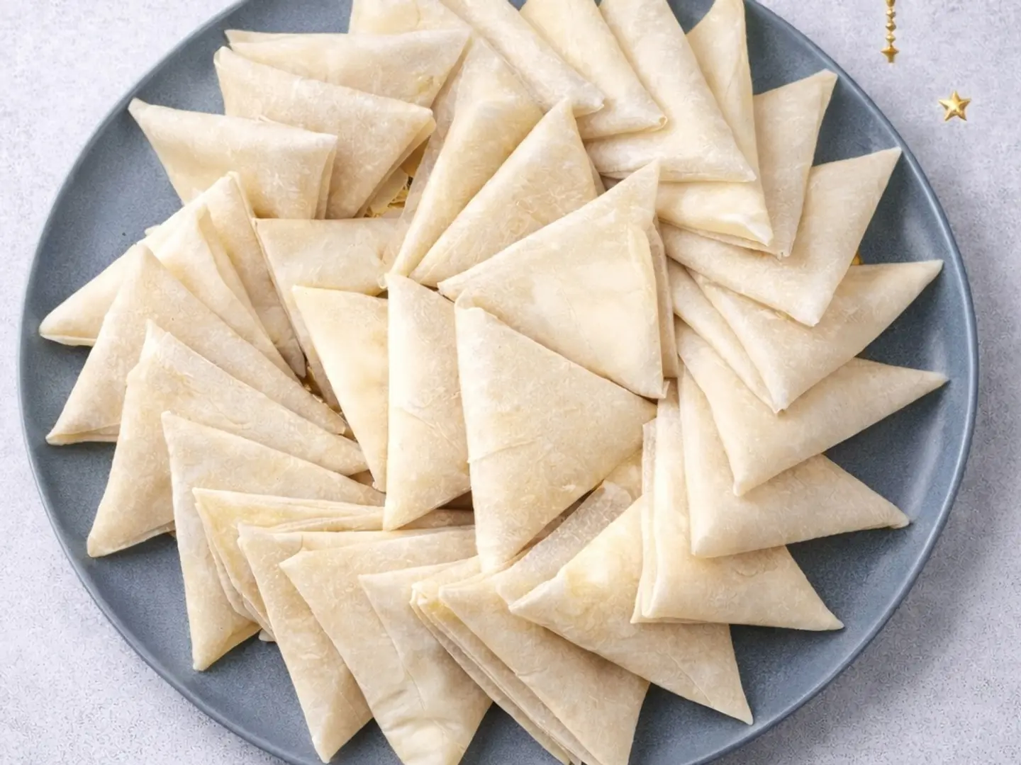 سمبوسة مفرزنة نصف كيلو