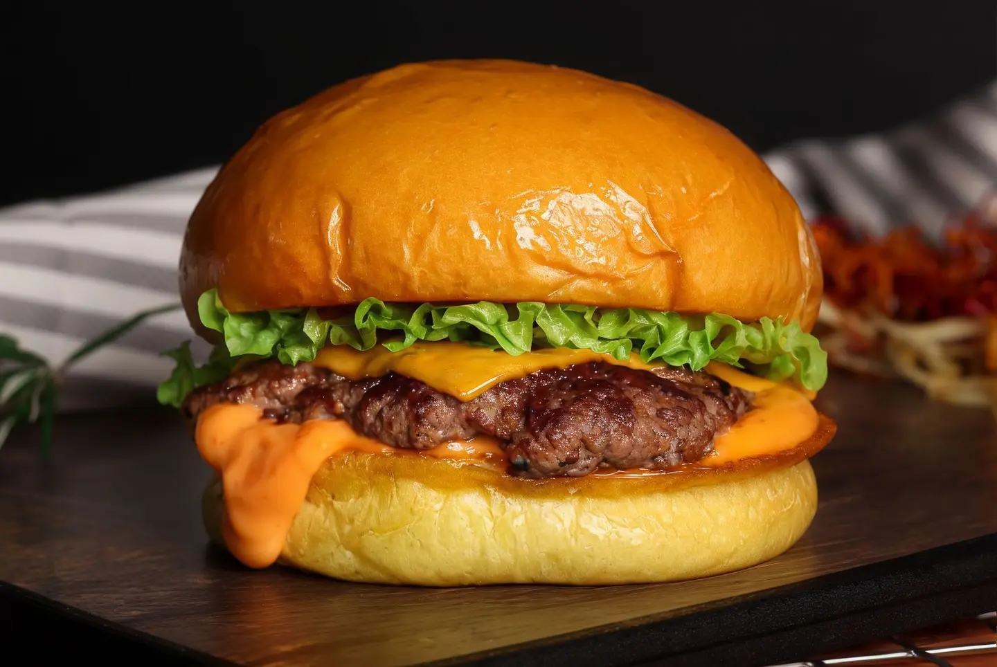 كلاسيك برجر لحم
