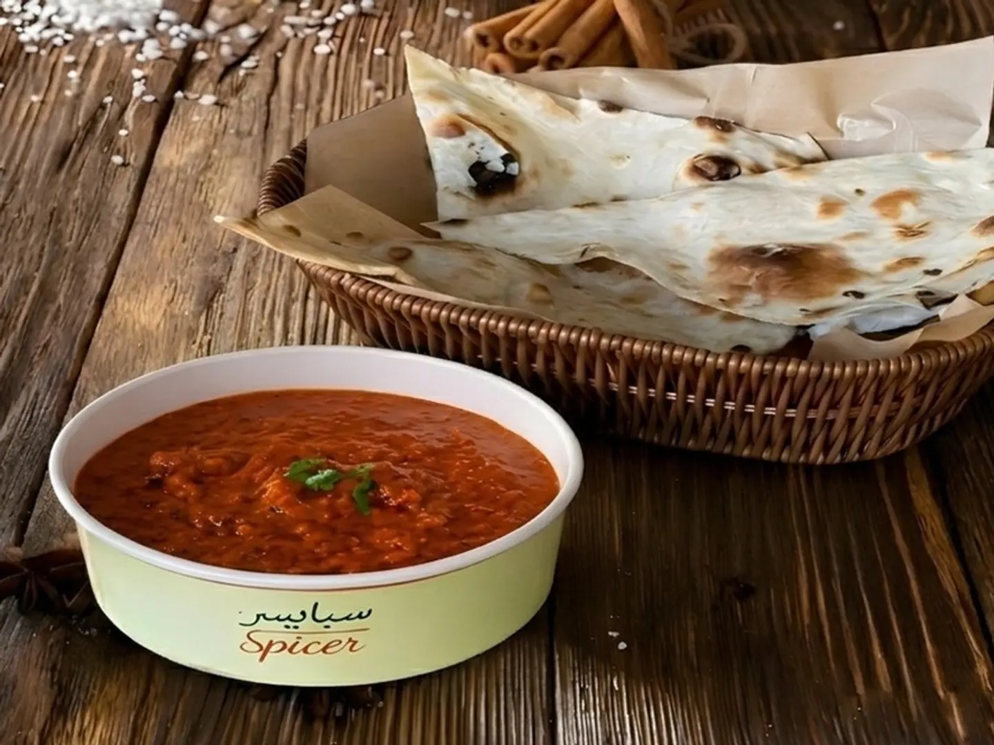 مسالا تشيكن مع خبز نان