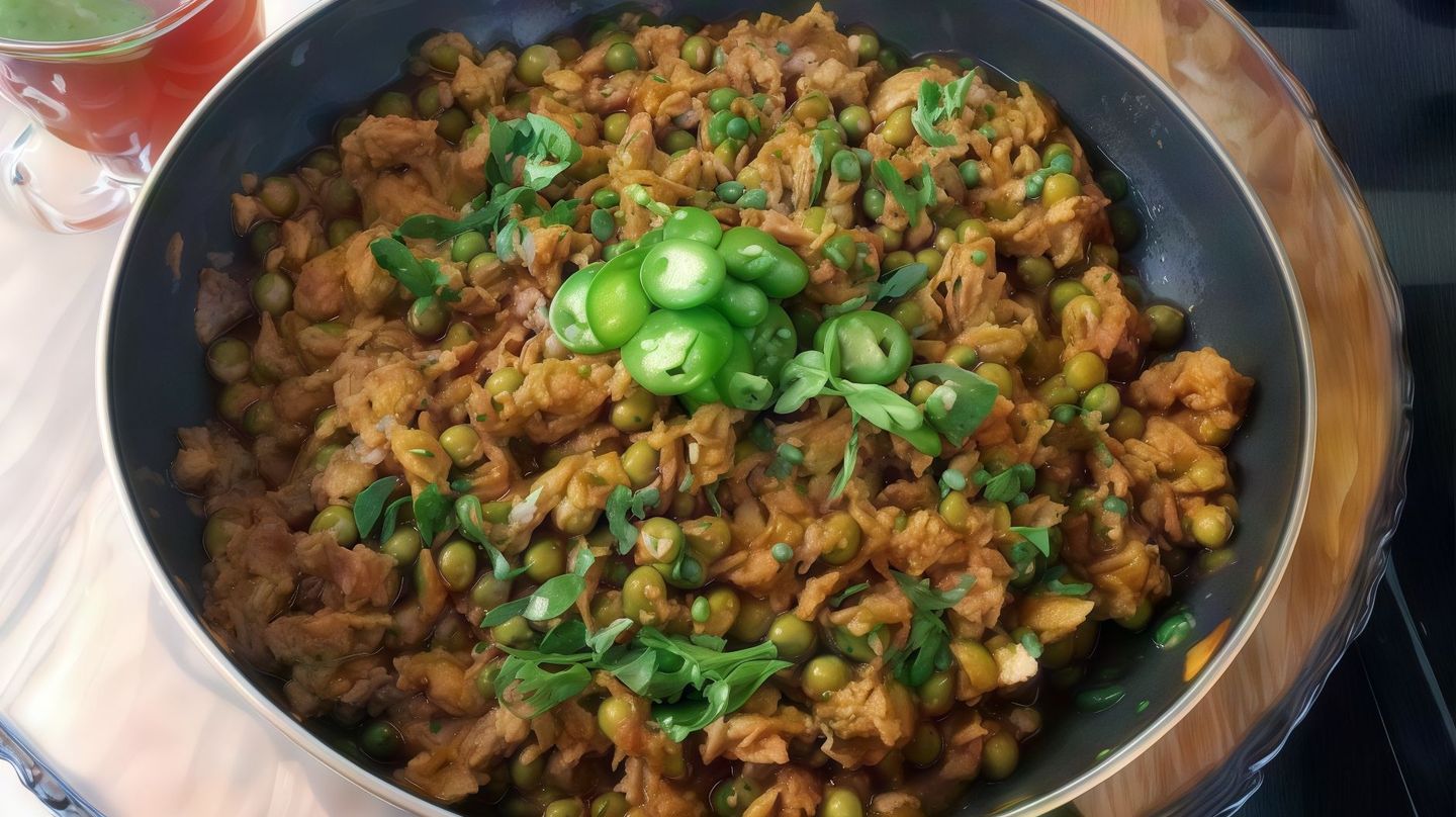 بازلاء مع تونة