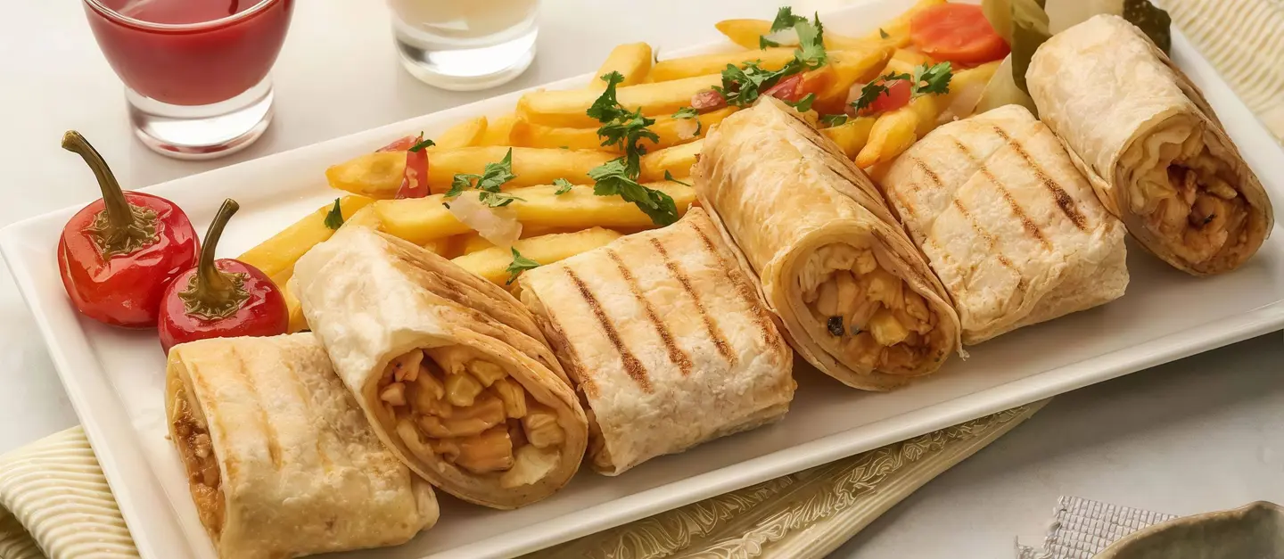 صحن عربي وسط