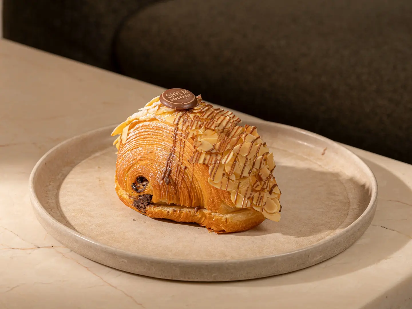 شوكولاتة باين أو اللوز