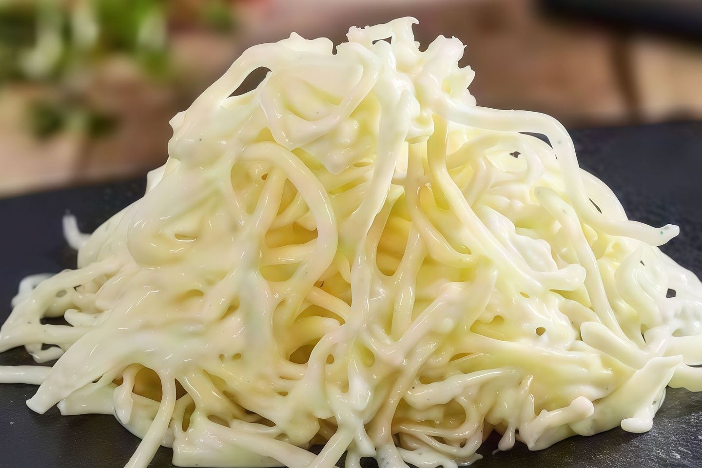 اضافة جبنه موزريلا