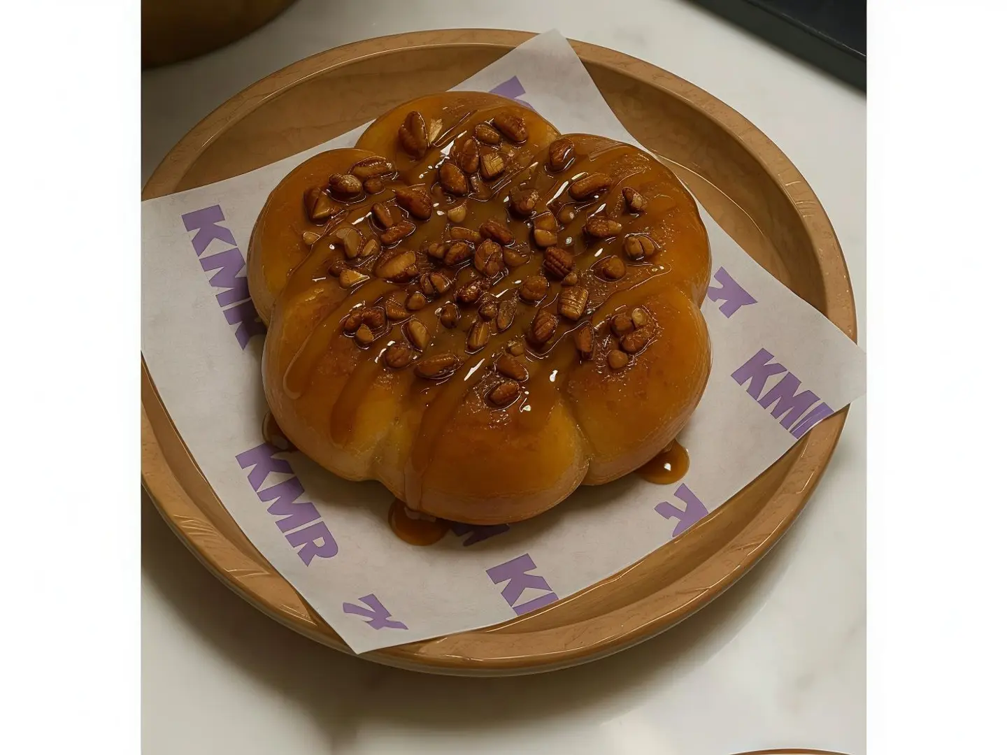 Pecan & Caramel Honeycomb Small