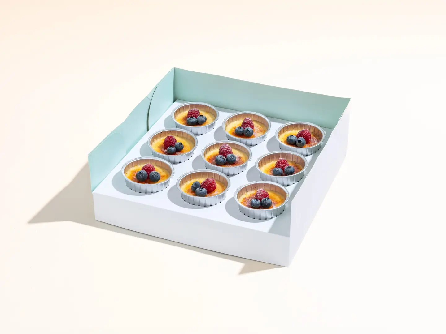 Crème Brulee Box 9 Pcs
