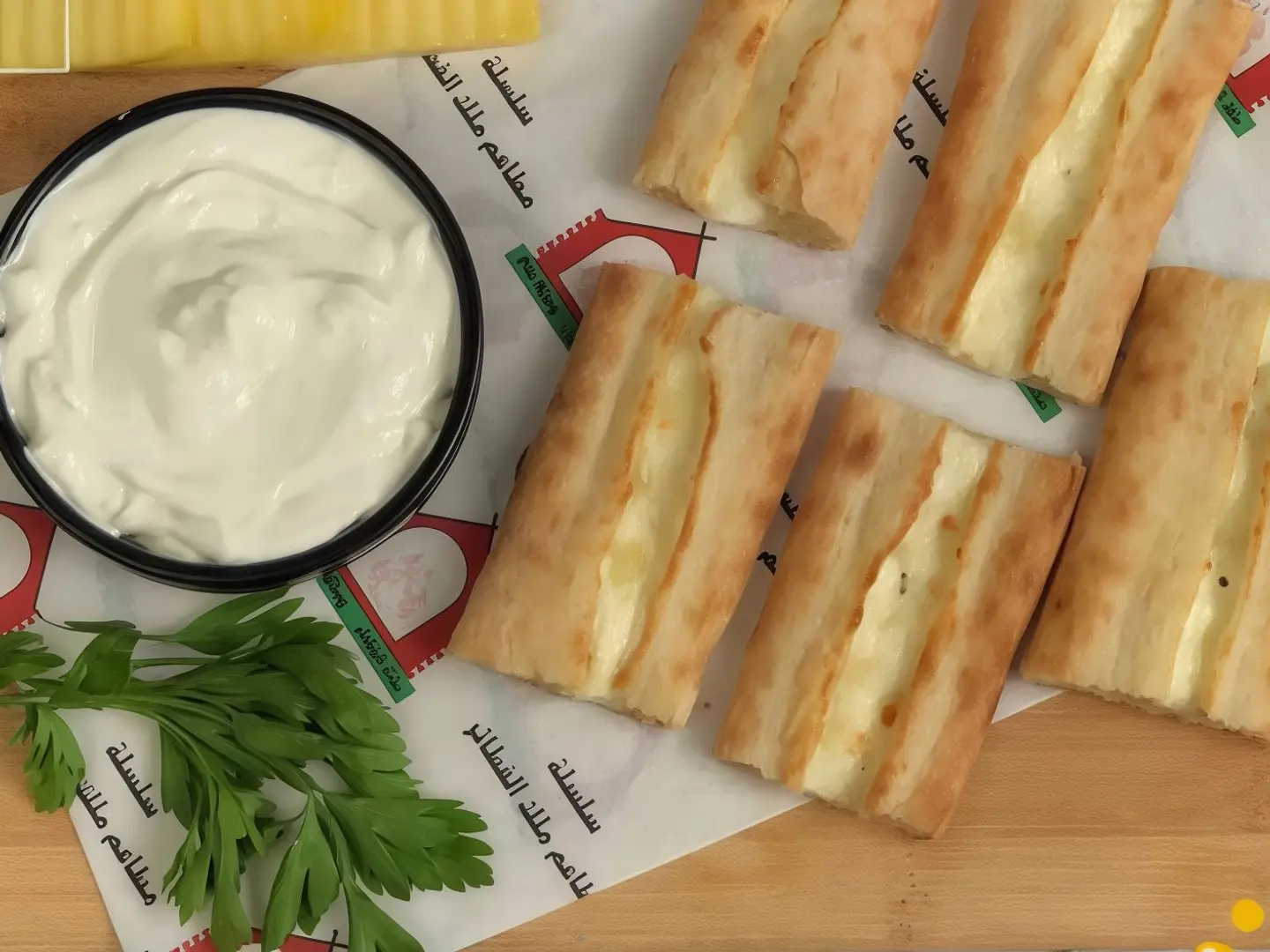 لبنه بالزيتون