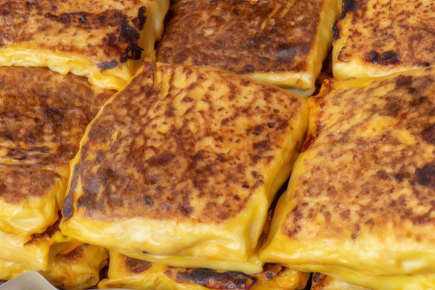 Sweet Cheese Mutabbak With Honey