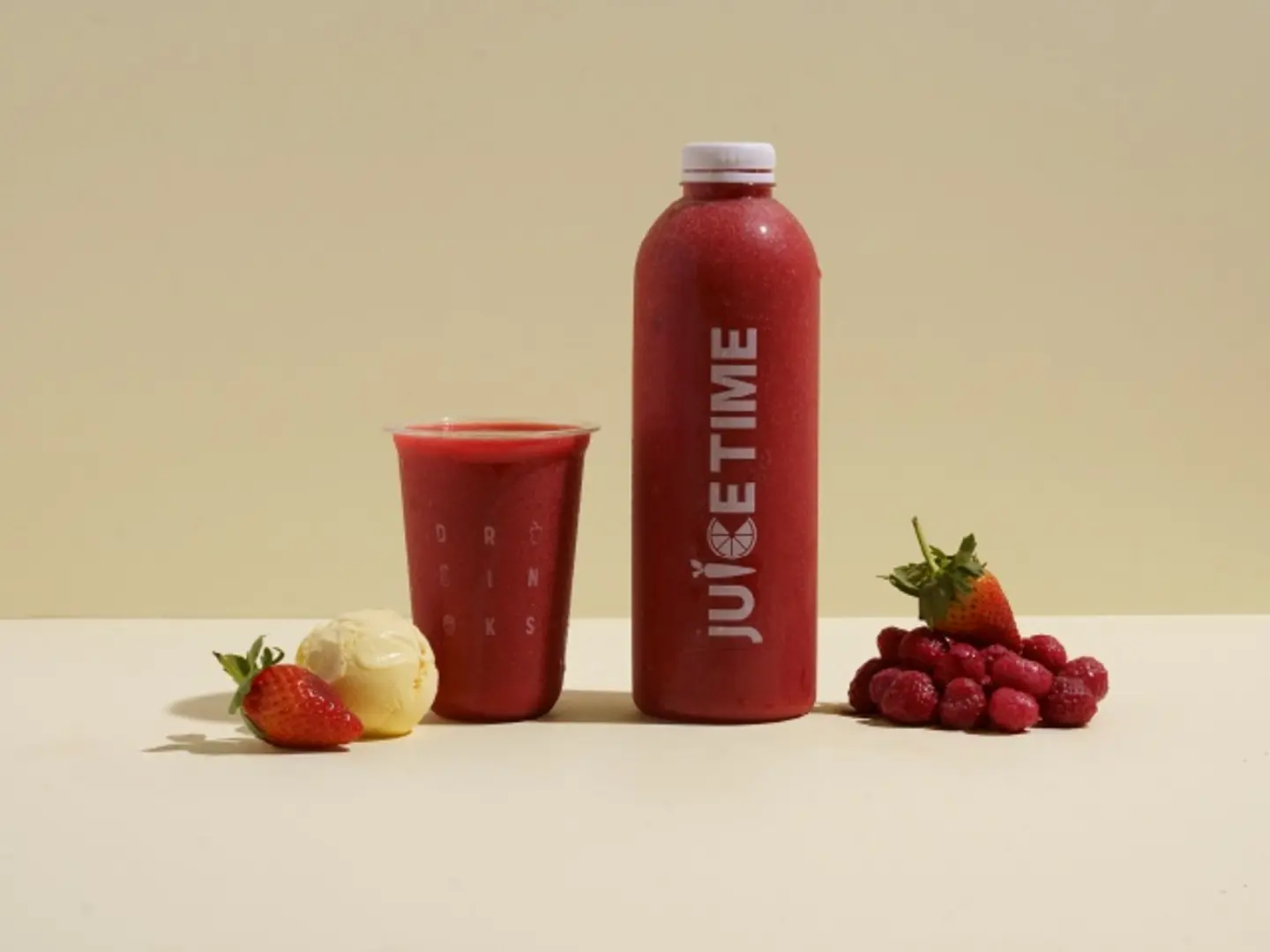 عصير توت كوب كبير