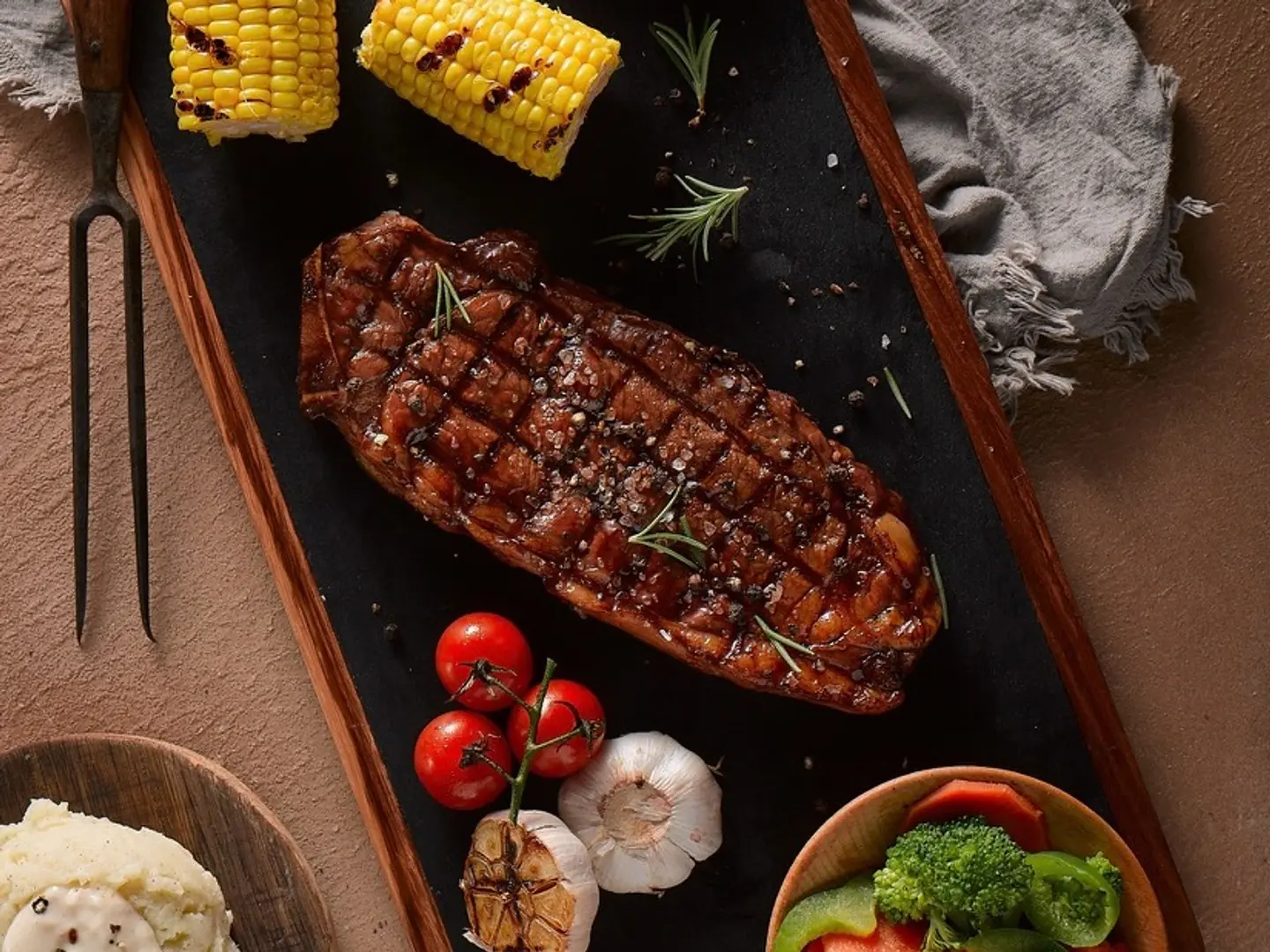 بون ان ستريبلوين ستيك