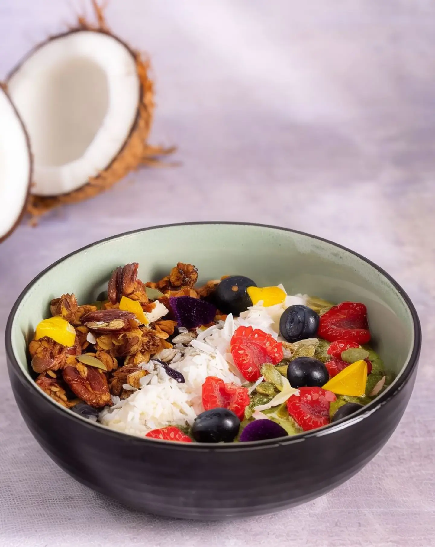 Vegetarian Granola With Green Smoothie