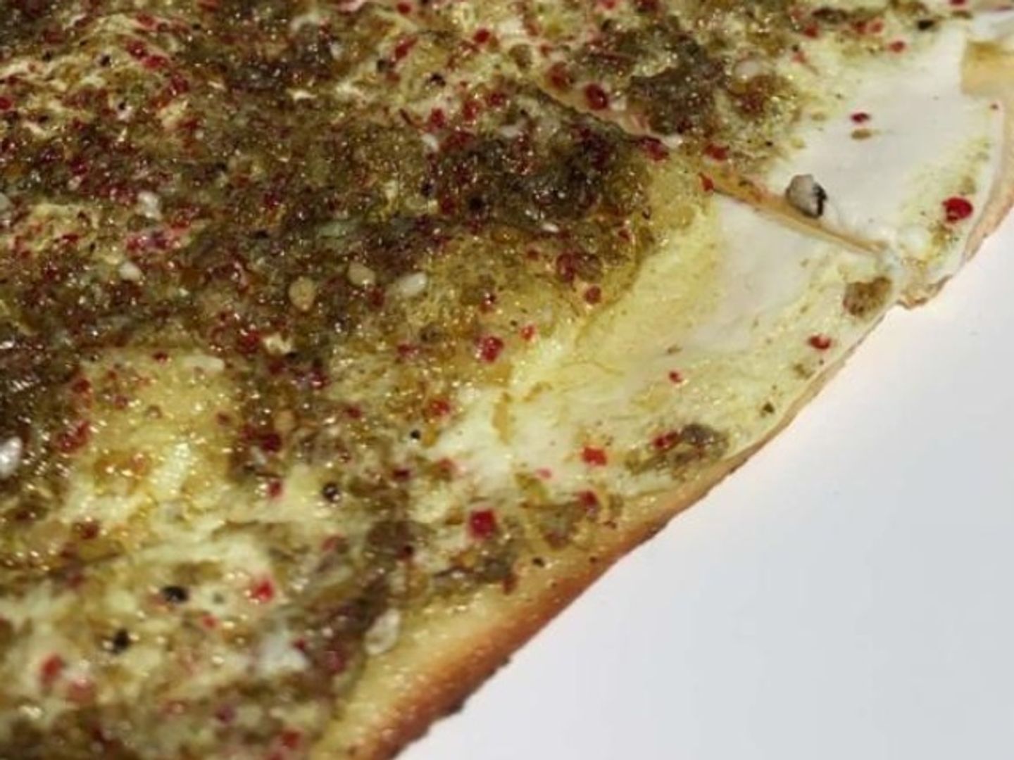 مناقيش لبنة زعتر