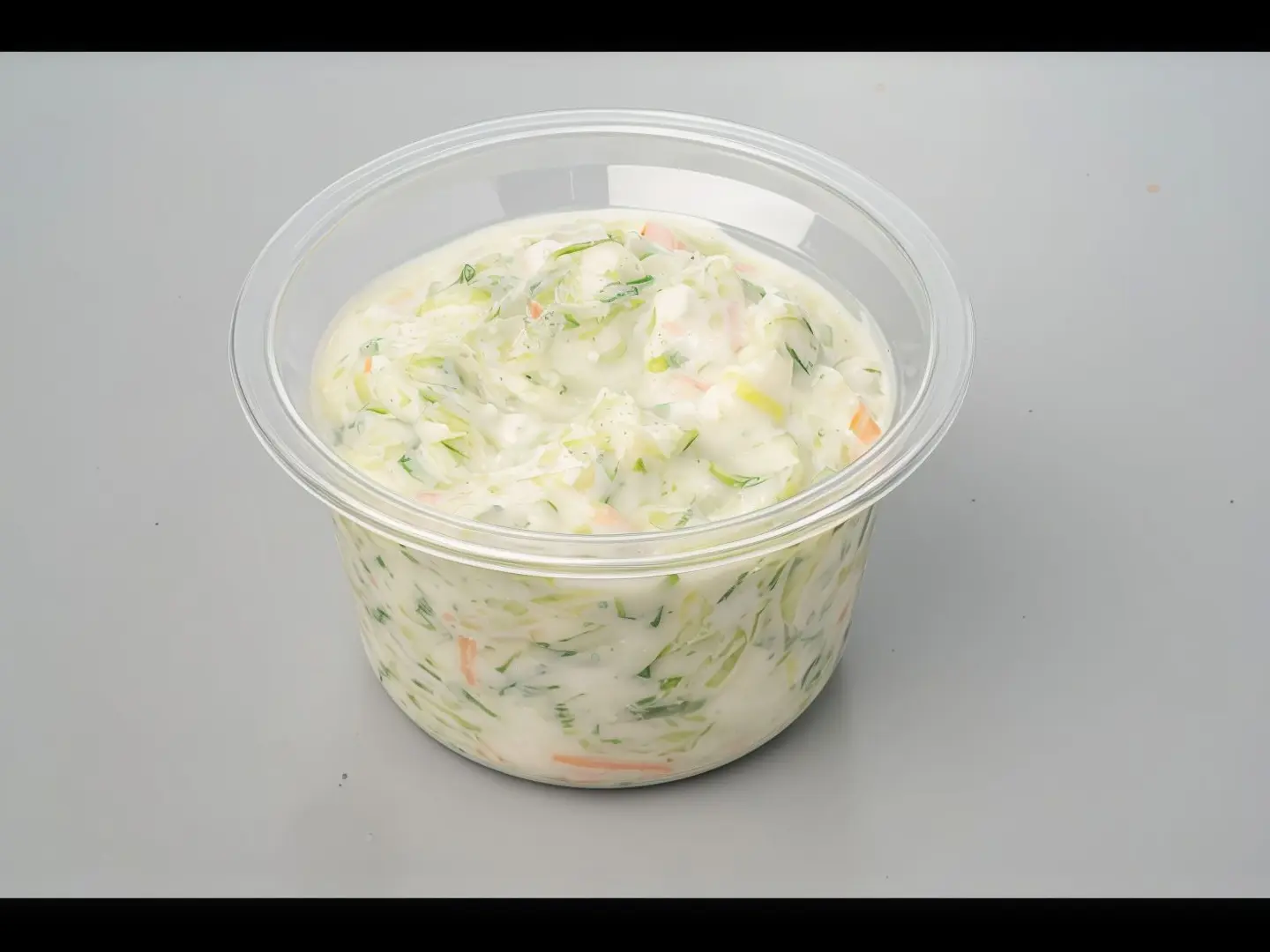 سلطة خيار باللبن