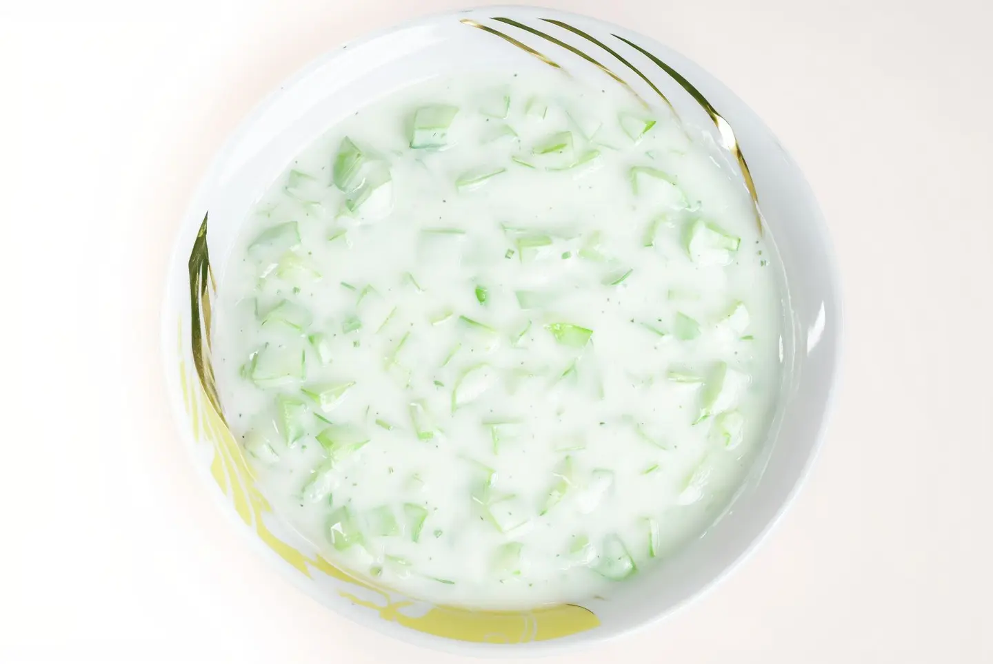 خيار وزبادي