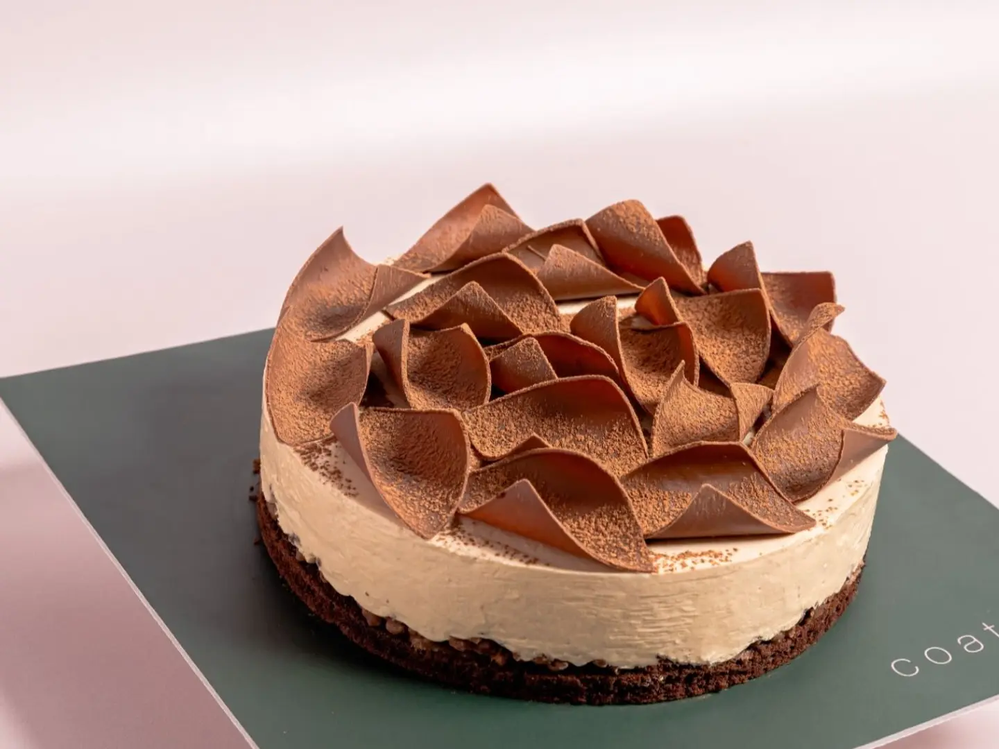 Chilling Cake