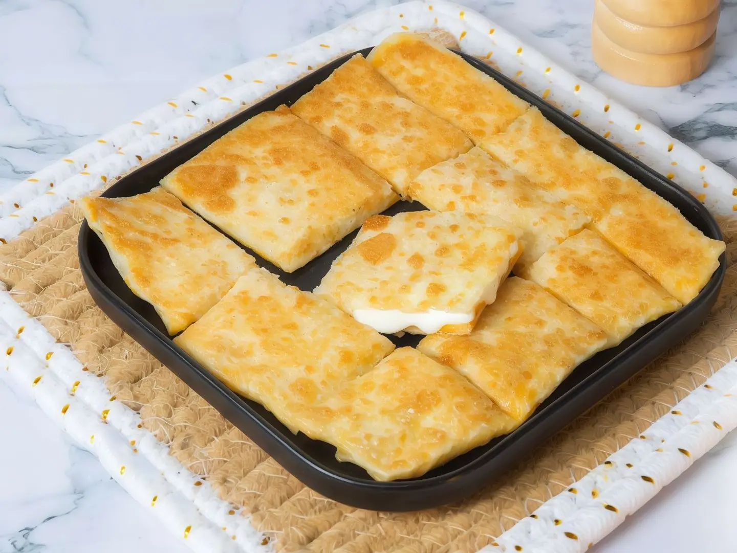 مطبق جبنة مالح