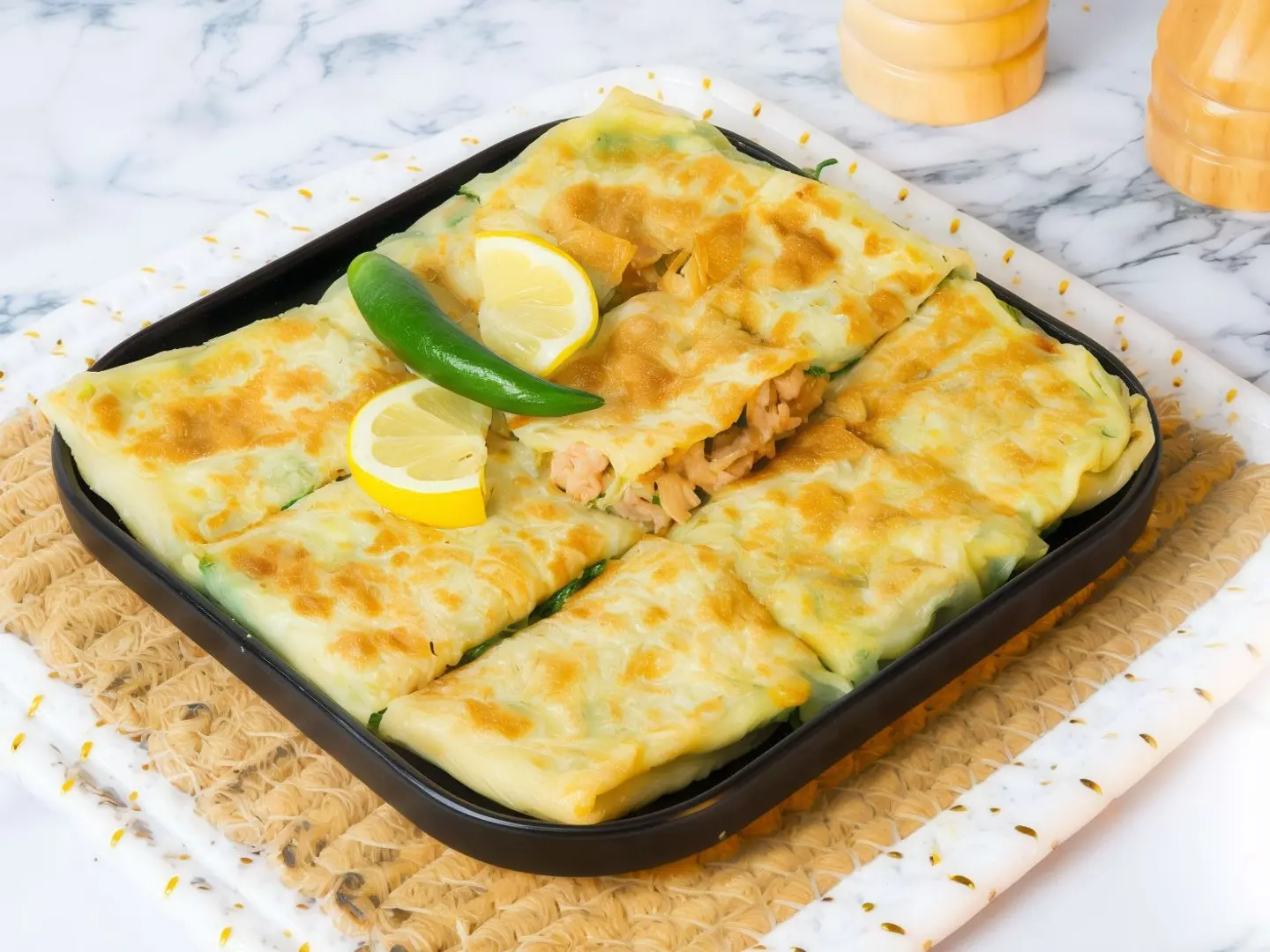 مطبق تونة