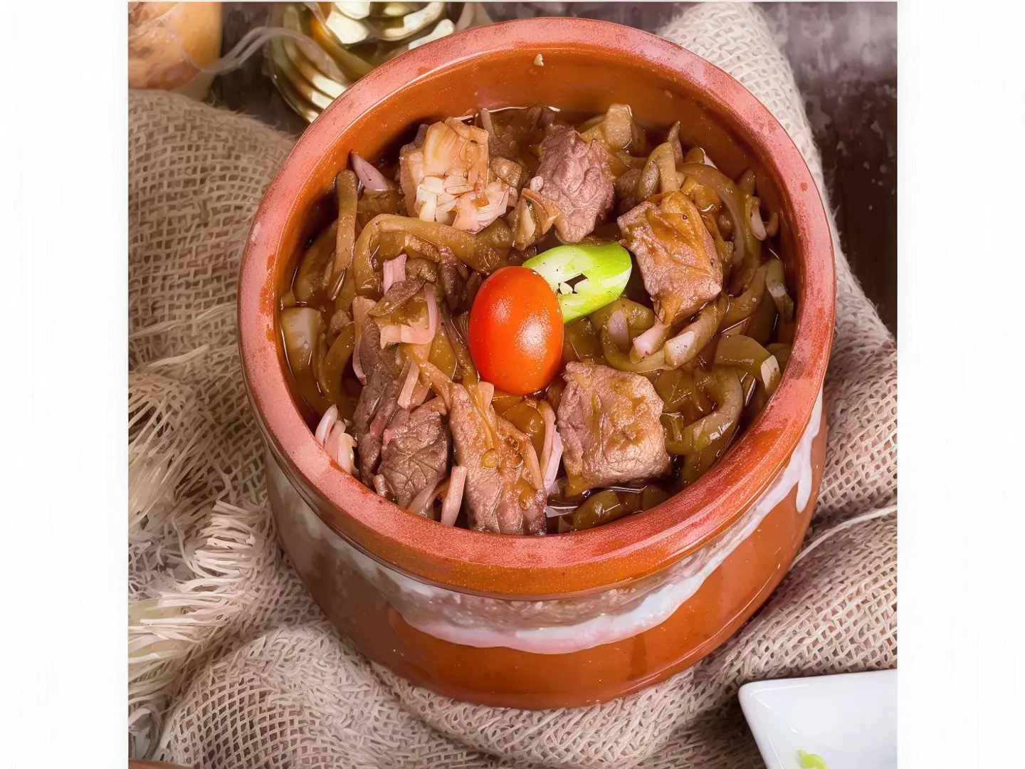 طاجن لحم بالبصل