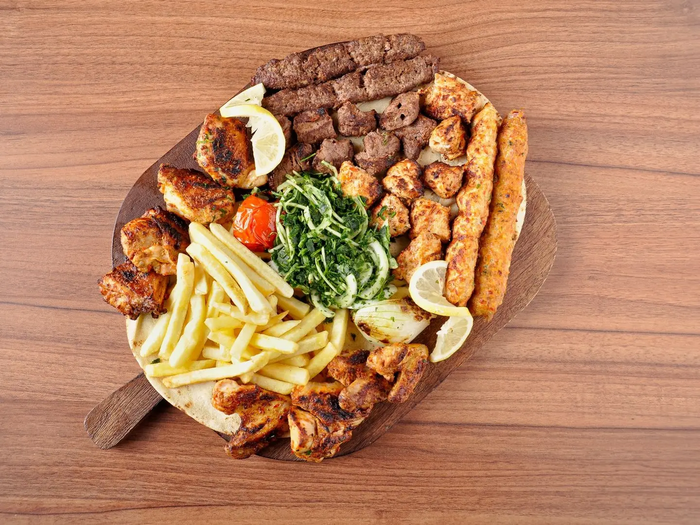 مشوي مشكل وسط ٨ اسياخ