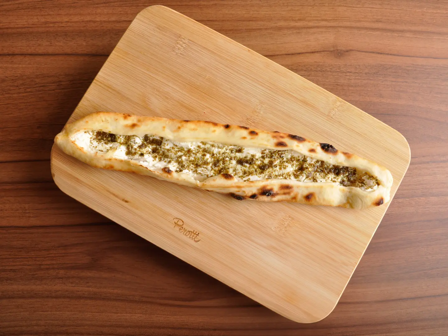 فطيرة لبنة بالزعتر