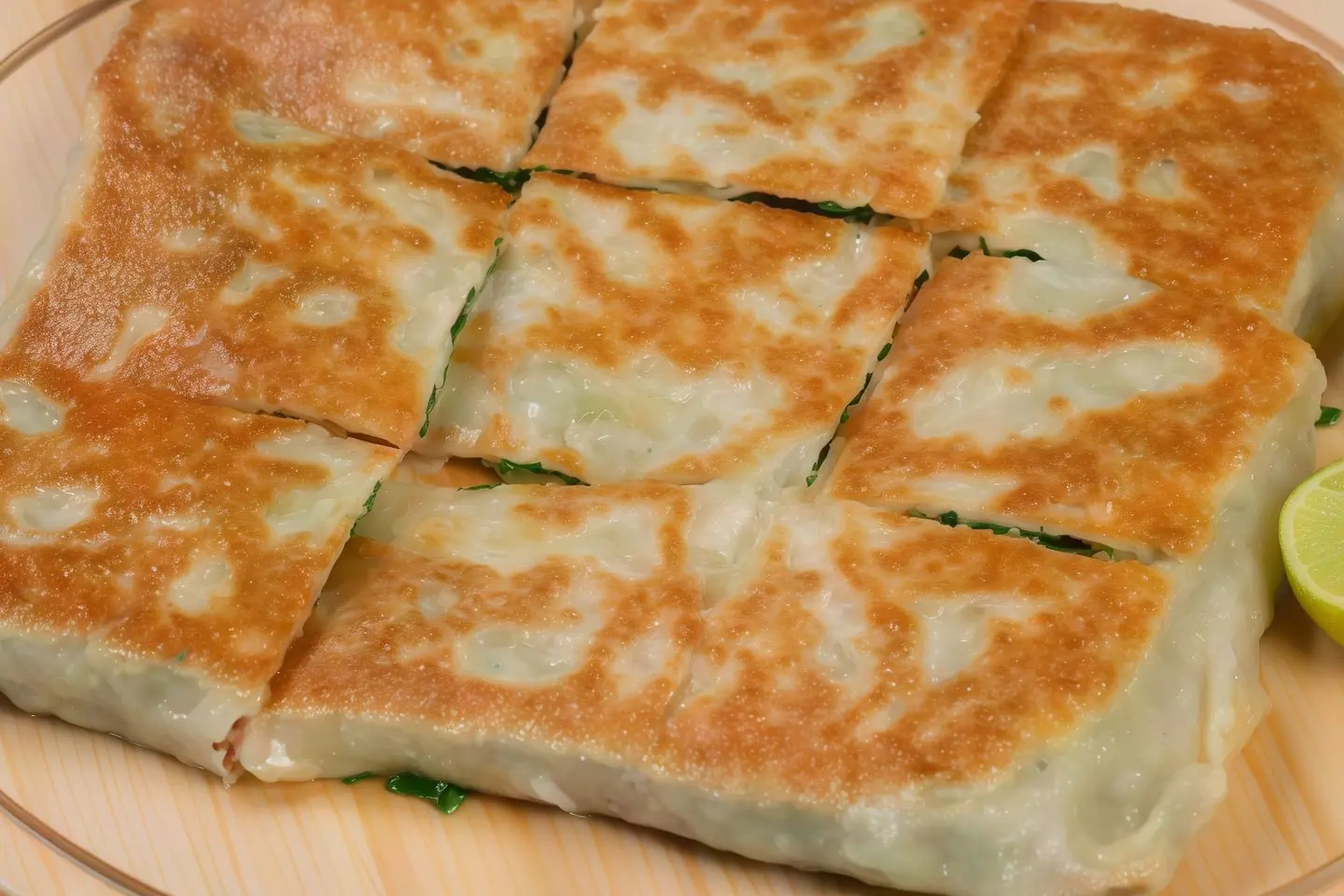 مطبق بالخضار
