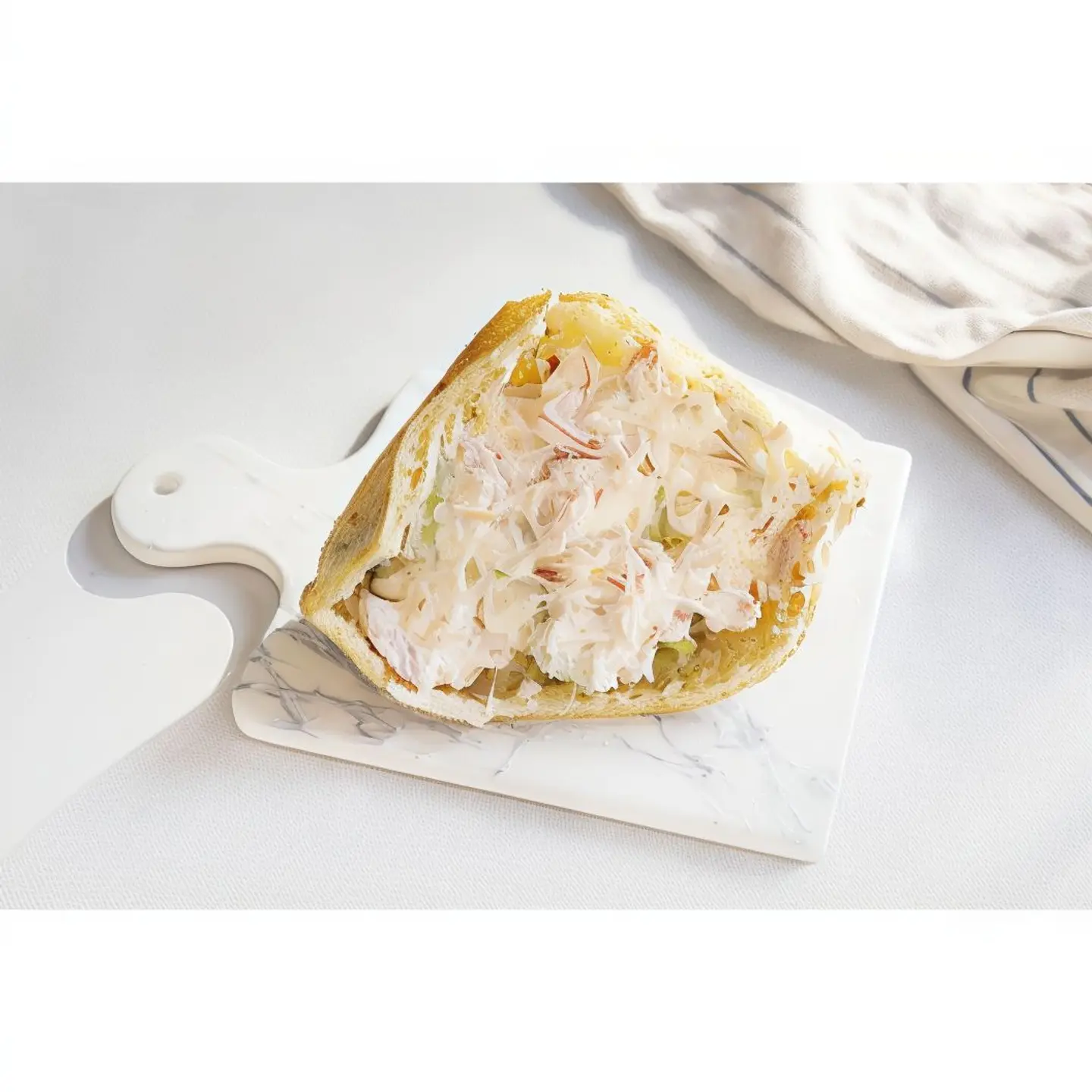 ساندوتش جبنة مش بالطماطم