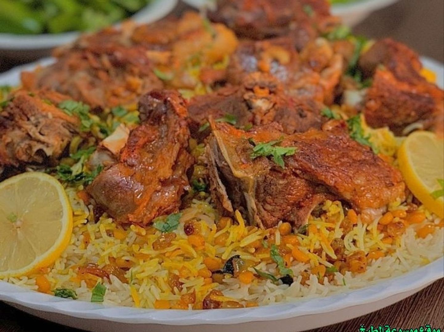 وجبة لحم محمر او في الشوربه رز وخضار