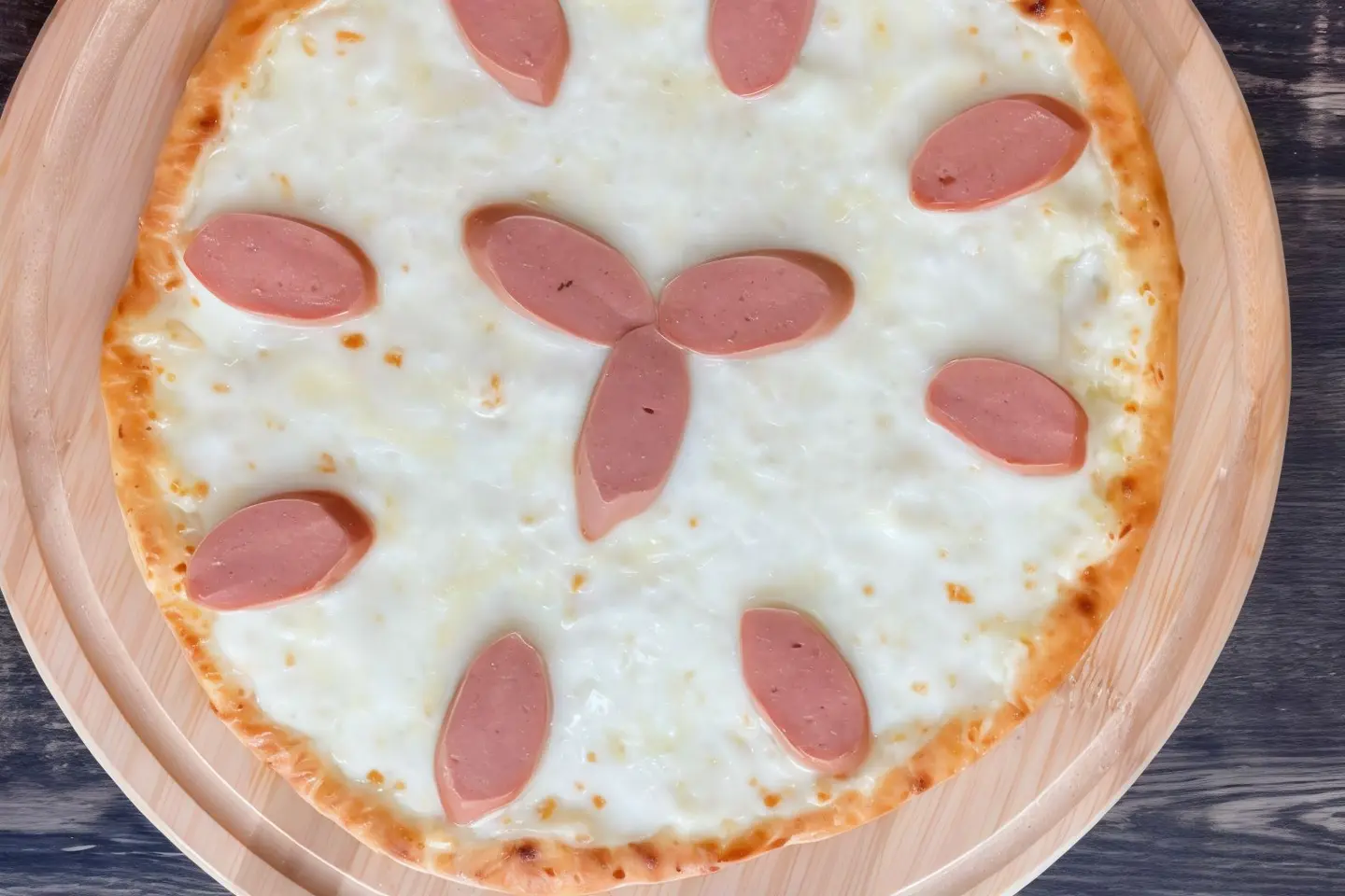 Cheese With Sausage