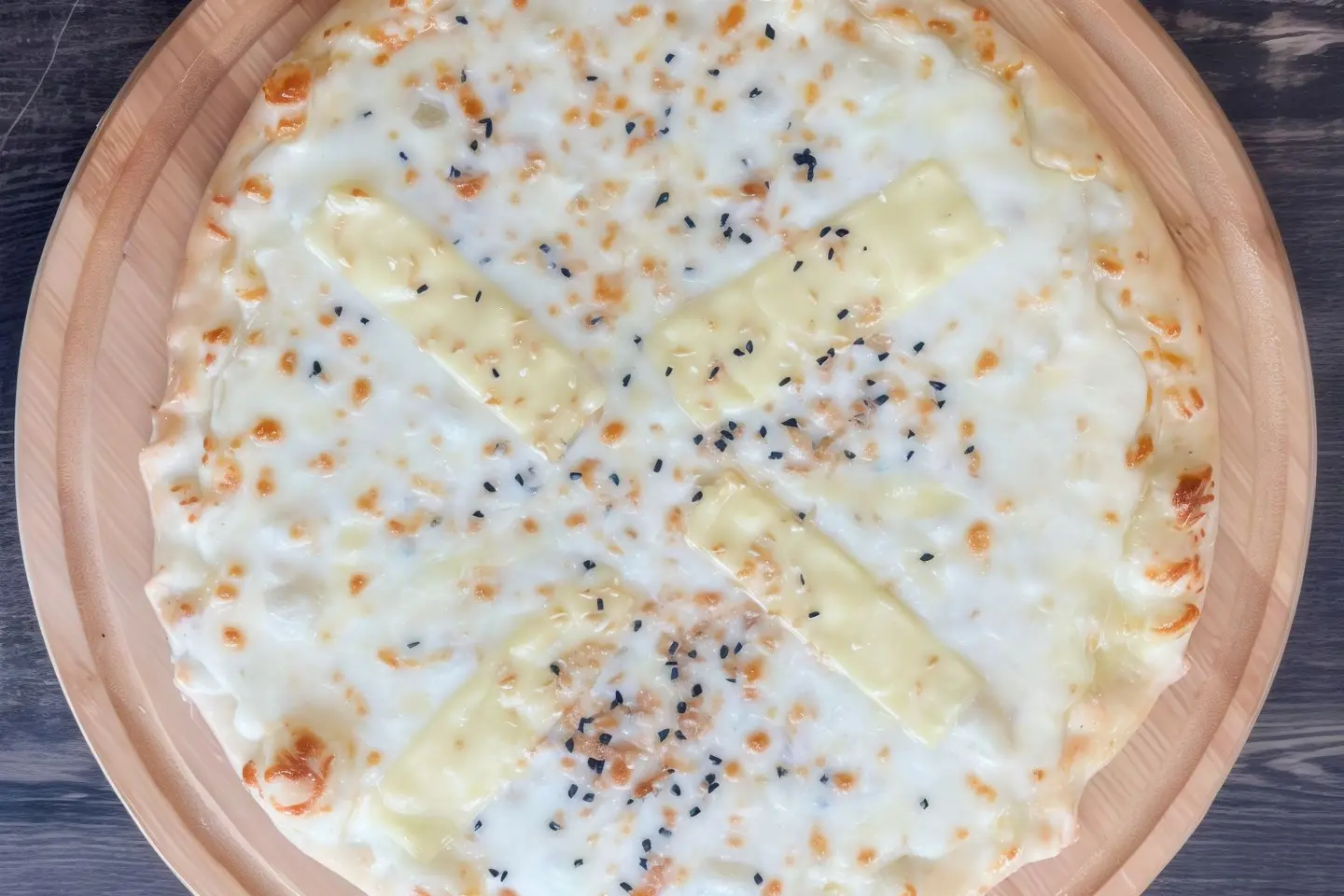Four Cheeses Manoucheh