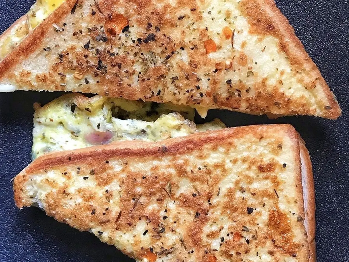 بيض مقلي بالبرميزان