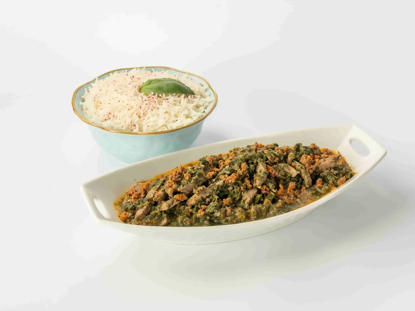 لحم بالسبانخ