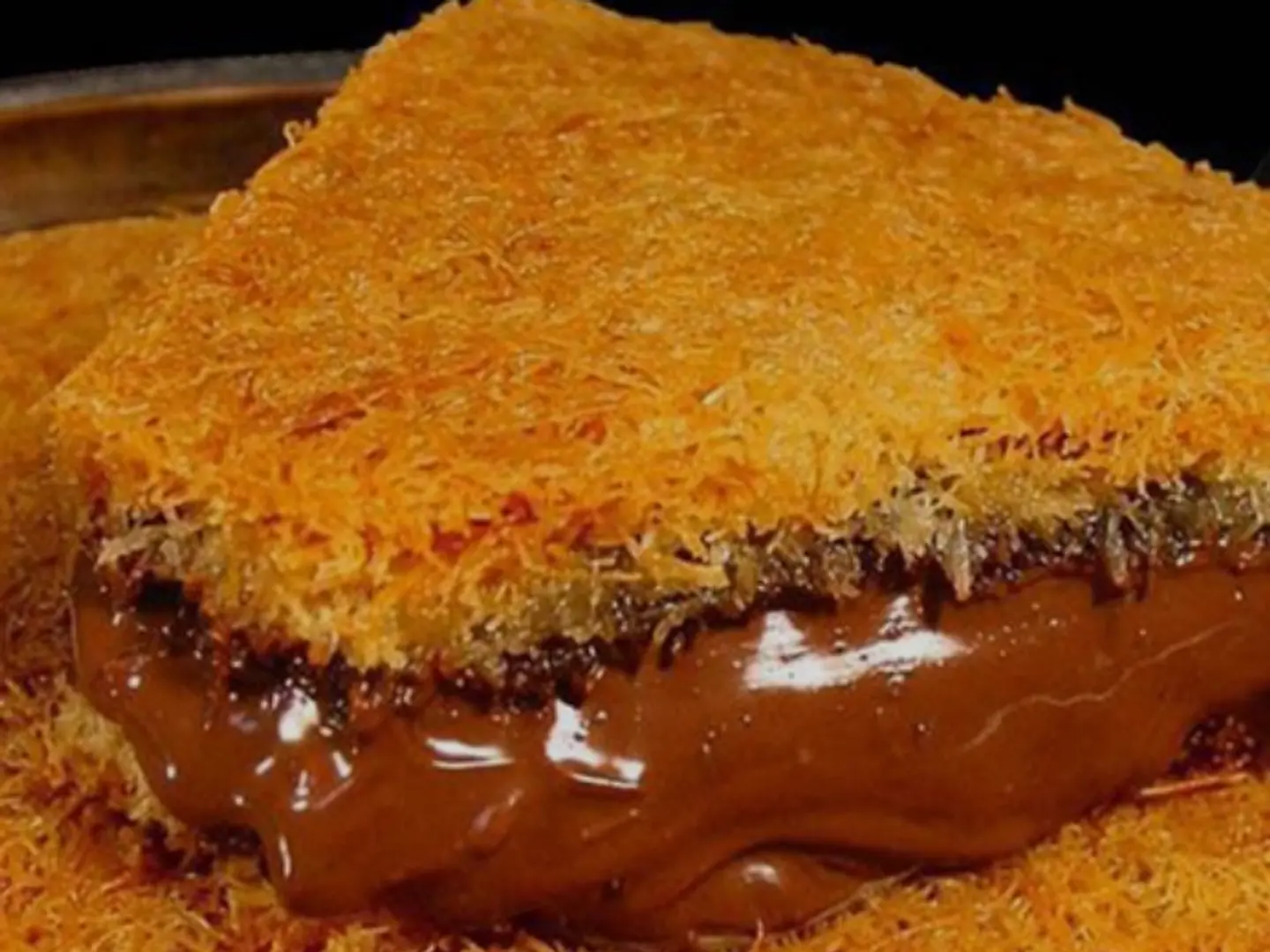 Nutella Filled Kunafa - Nutella Kunafa