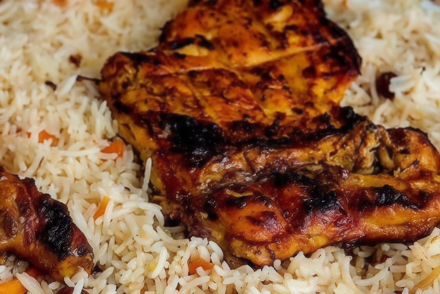 نصف حبه دجاج مع الأرز